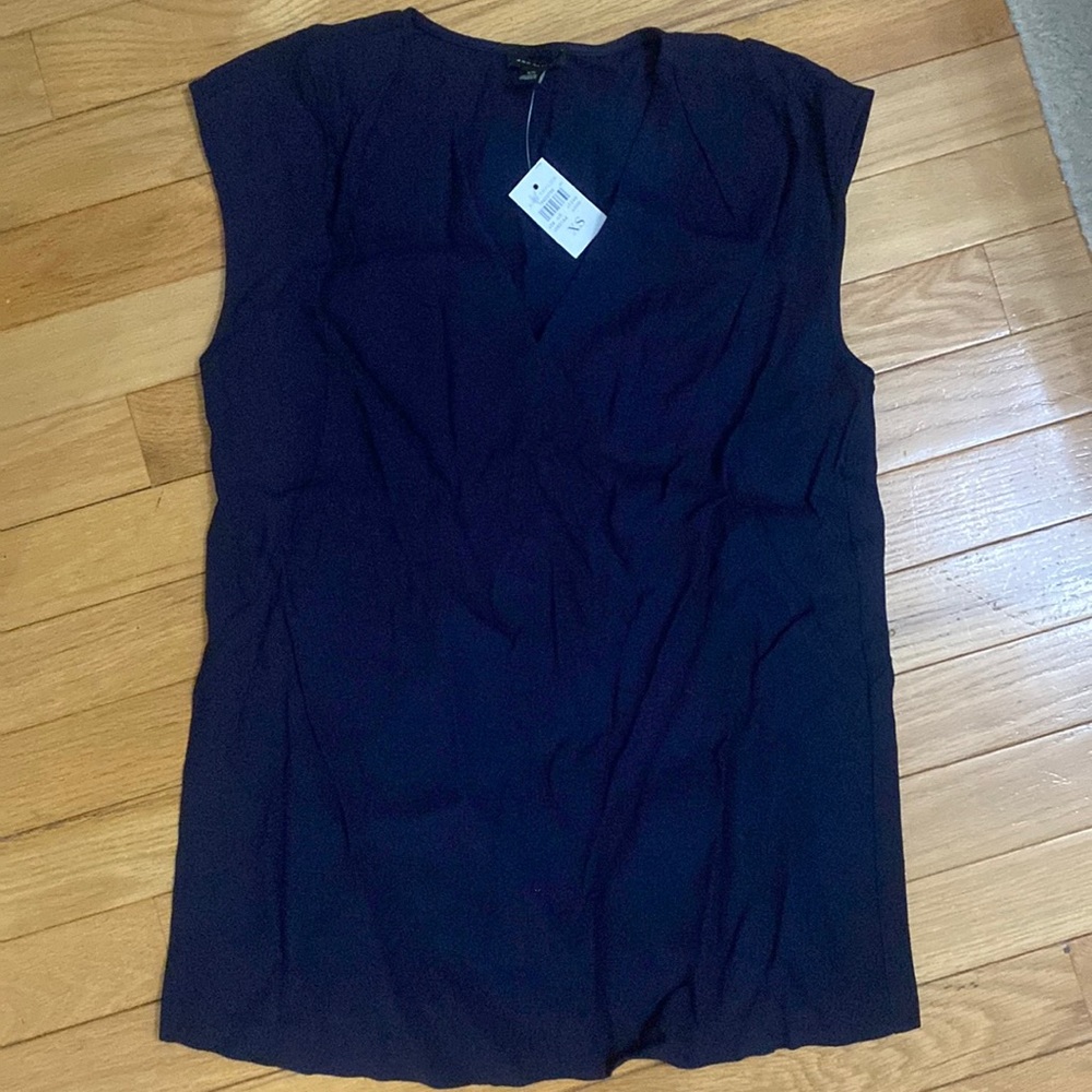 Ann Taylor Navy Blue sleeveless blouse XS